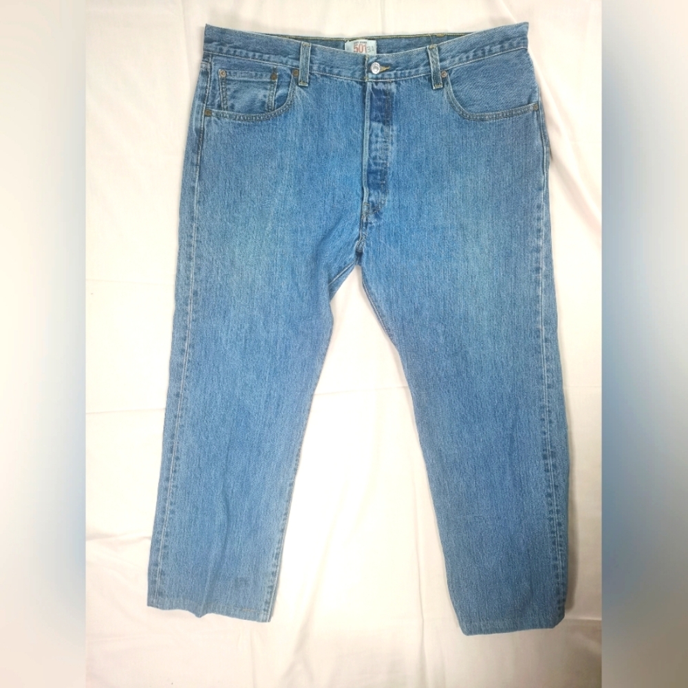 Levi's Original 501 Men's Blue Straight Leg Button Fly Denim Jeans W40L30